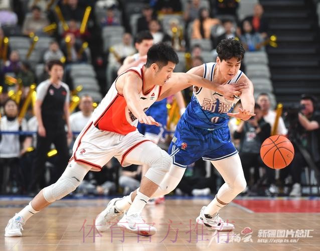 新疆男篮总结比赛:攻防两端发挥出色,球队主场战胜江苏 新疆男篮总结比赛:攻防两端发挥出色,球队主场战胜江苏